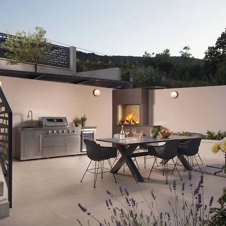Mar Vista Villa